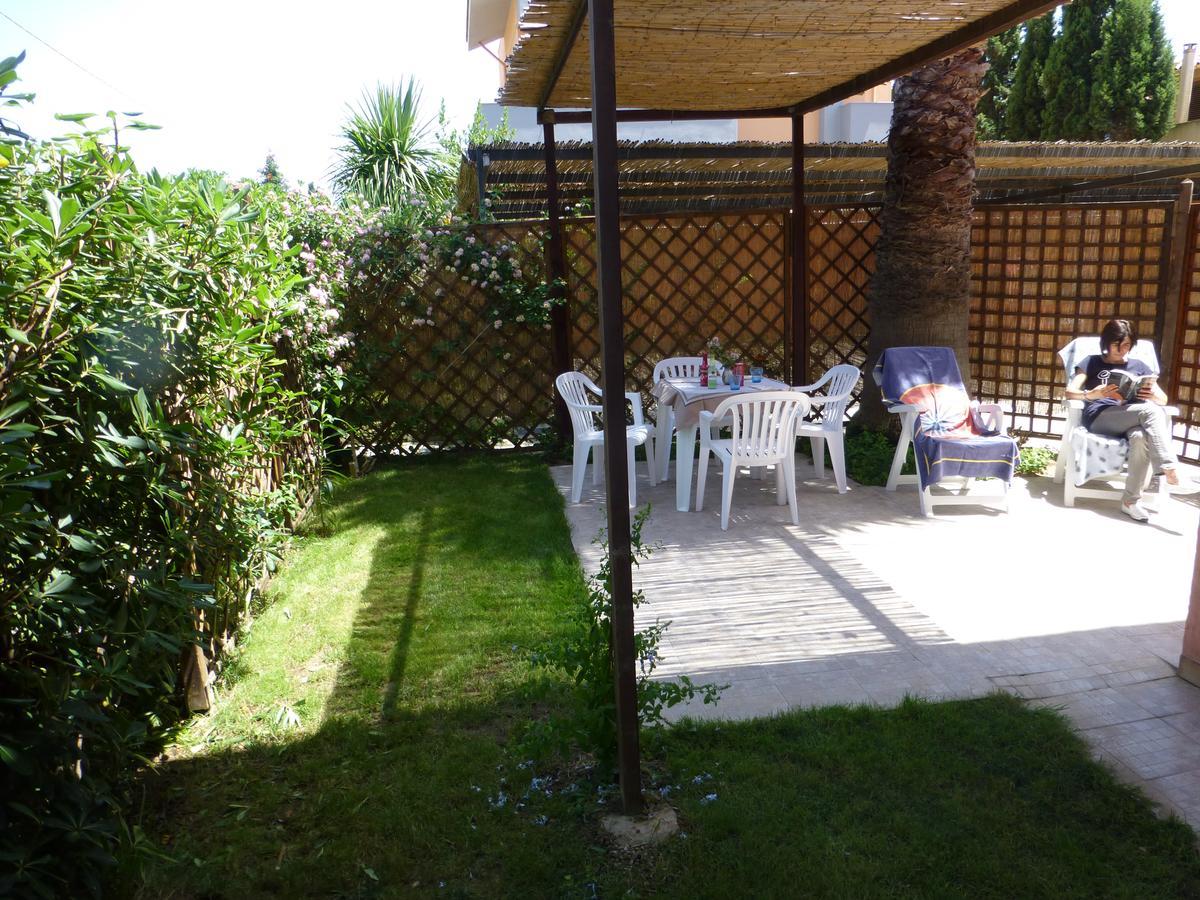 Casa Vacanza Appartamenti Al Mare 카포텔라 외부 사진
