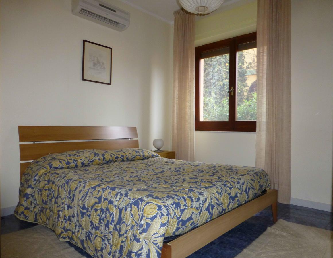 Casa Vacanza Appartamenti Al Mare 카포텔라 외부 사진